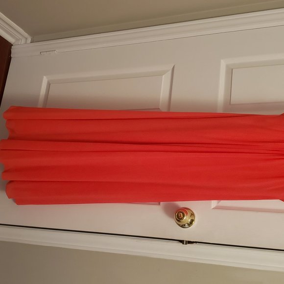 Jovanni Evening Dress - Picture 4 of 5